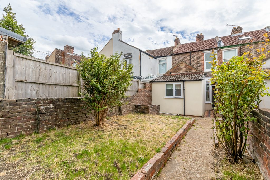 2 bedroom house for sale, Carisbrooke Road, Southsea, PO4 – photo 6