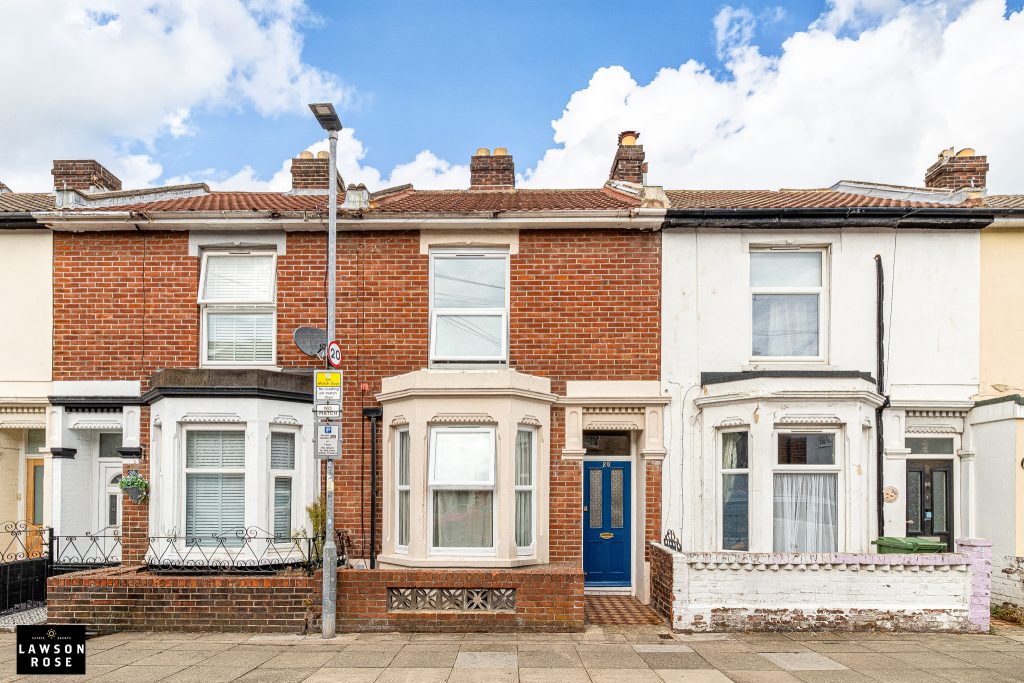 2 bedroom house for sale, Carisbrooke Road, Southsea, PO4