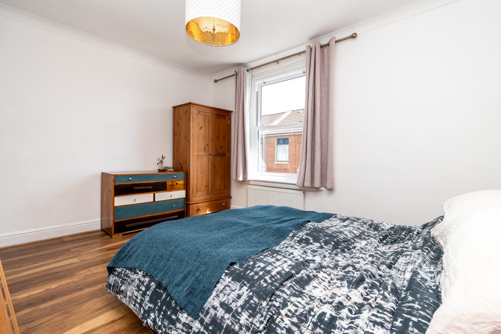 2 bedroom house Sold STC, Methuen Road, Southsea, PO4 – photo 13