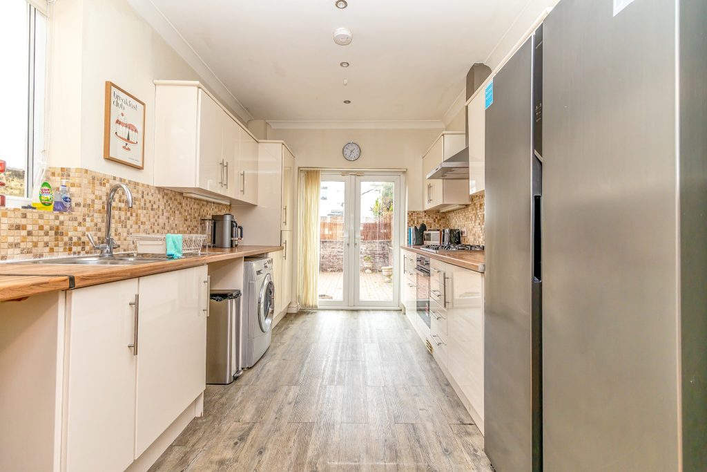3 bedroom house Sold STC, Westfield Road, Southsea, PO4 – photo 4