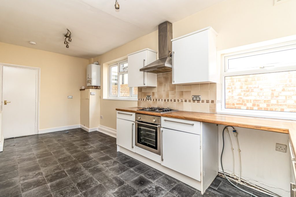 3 bedroom house Sold STC, Prince Albert Road, Southsea, PO4 – photo 5