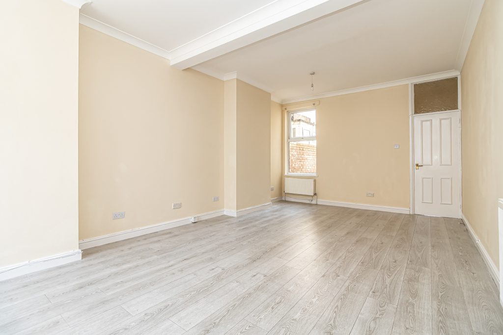 3 bedroom house Sold STC, Prince Albert Road, Southsea, PO4 – photo 2