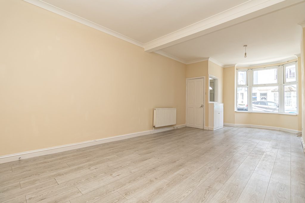 3 bedroom house Sold STC, Prince Albert Road, Southsea, PO4 – photo 9
