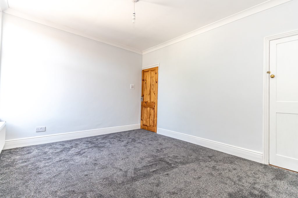 2 bedroom house Sold STC, Stowe Road, Southsea, PO4 – photo 10