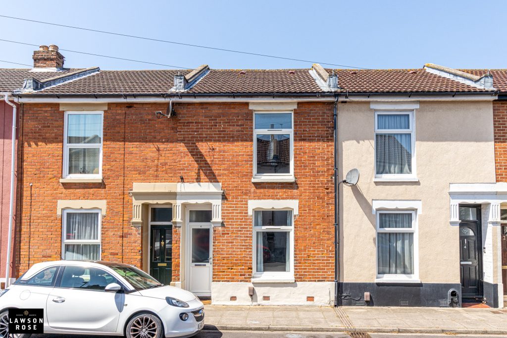 2 bedroom house Sold STC, Stowe Road, Southsea, PO4