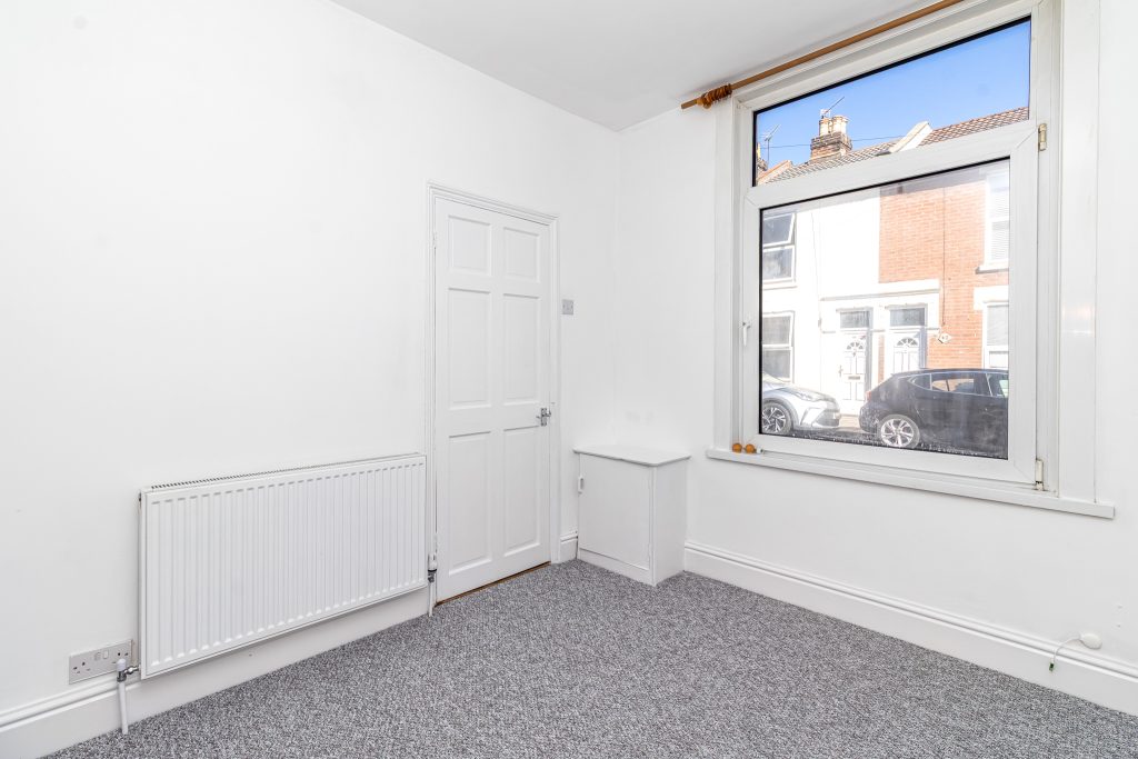 2 bedroom house for sale, Londesborough Road, Southsea, PO4 – photo 5
