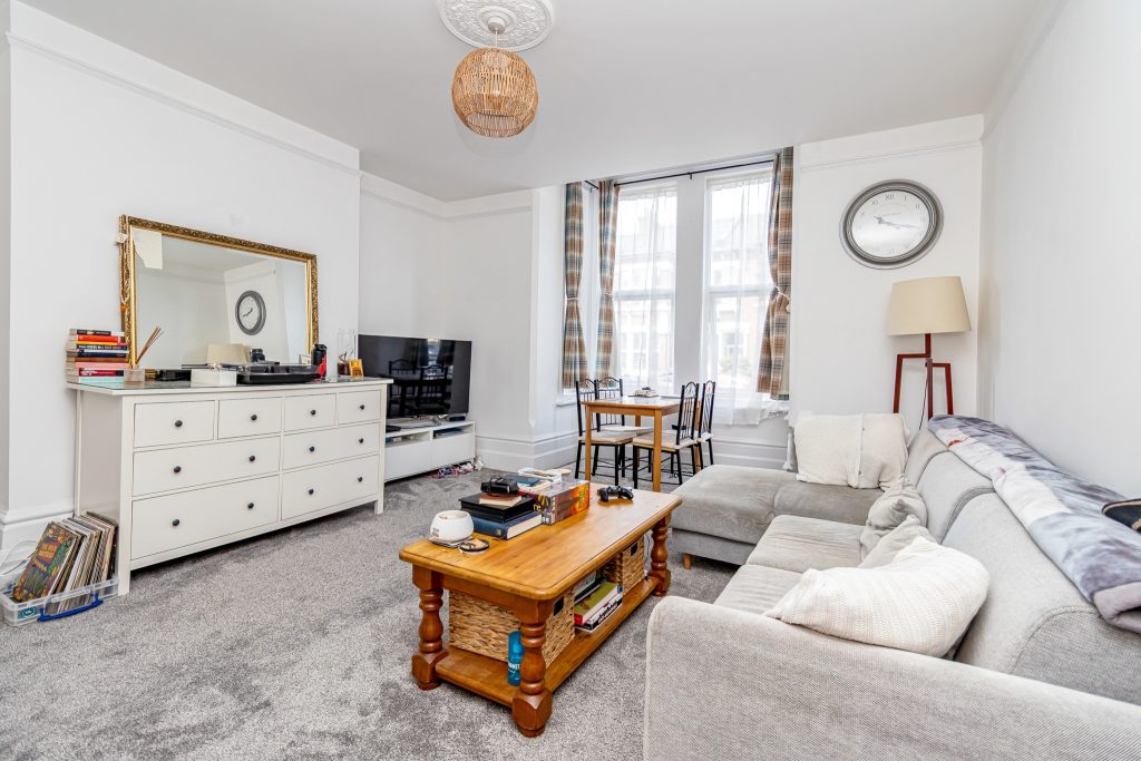 2 bedroom property for sale, St. Davids Road, Southsea, PO5 – photo 3