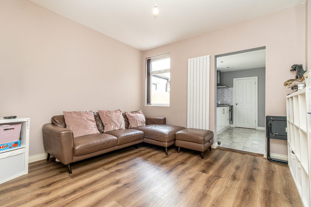 2 bedroom house for sale, Methuen Road, Southsea, PO4 – photo 3