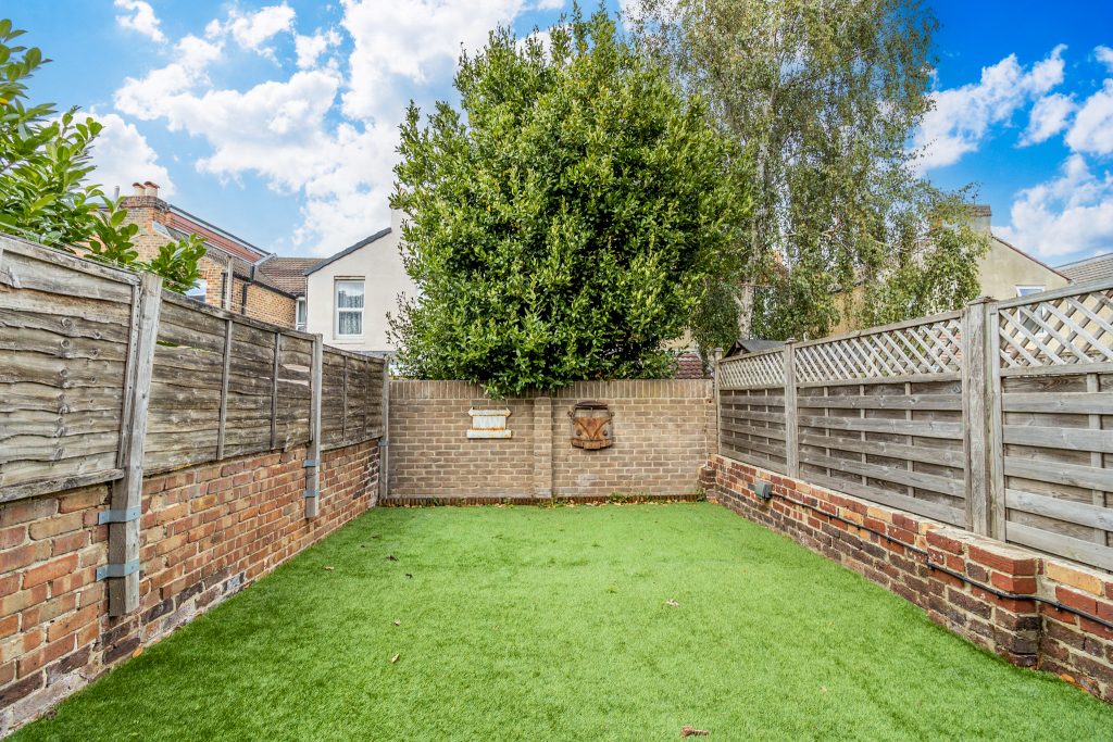 2 bedroom house for sale, Methuen Road, Southsea, PO4 – photo 2