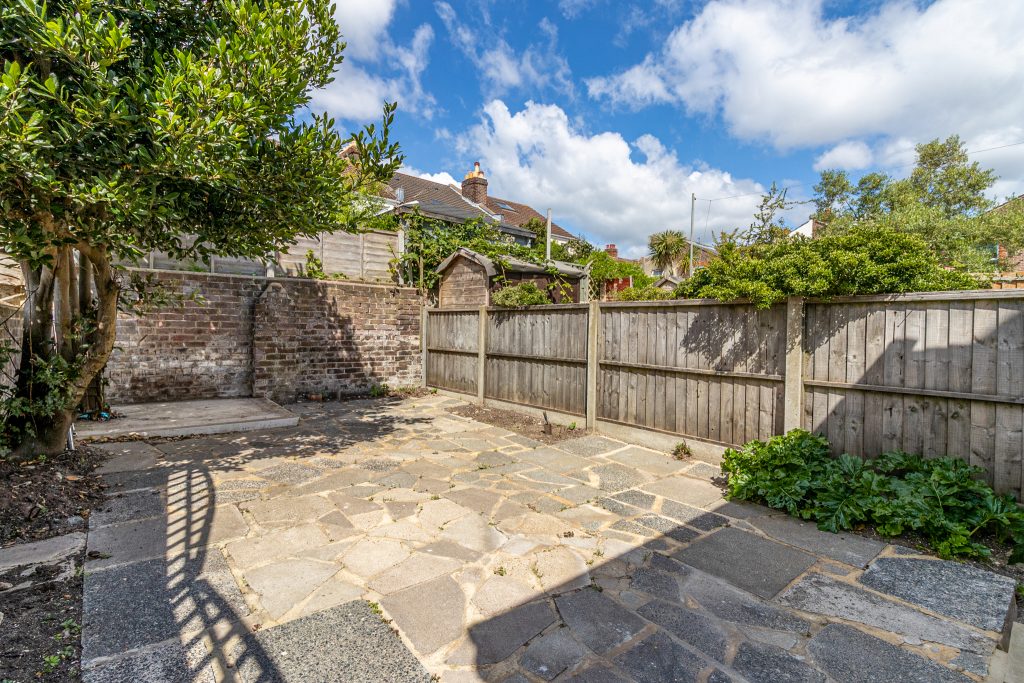 3 bedroom house Sold STC, Catisfield Road, Southsea, PO4 – photo 12