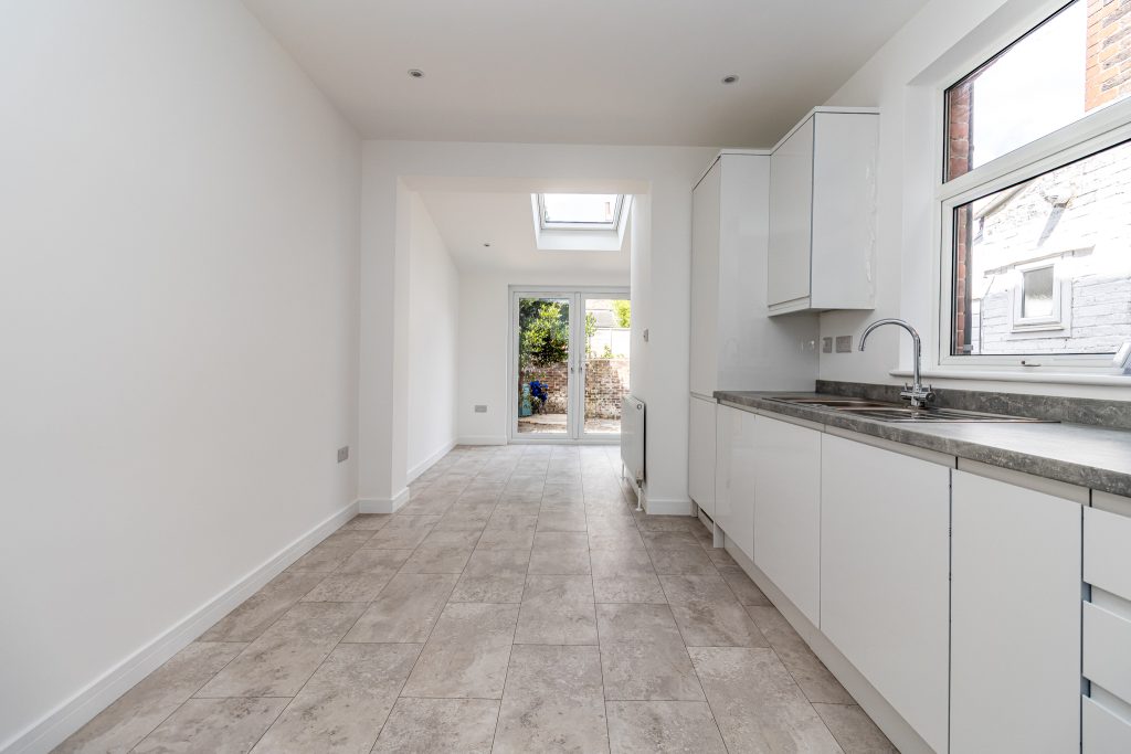 3 bedroom house Sold STC, Catisfield Road, Southsea, PO4 – photo 15