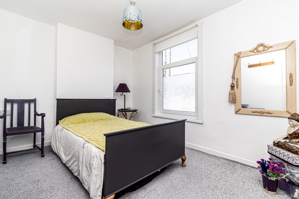 2 bedroom house Sold STC, Trevor Road, Southsea, PO4 – photo 6