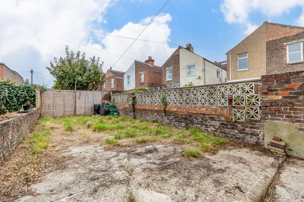 3 bedroom house for sale, Fawcett Road, Southsea, PO4 – photo 8