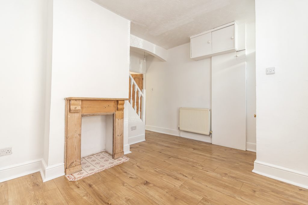 2 bedroom house Sold STC, Adair Road, Southsea, PO4 – photo 9