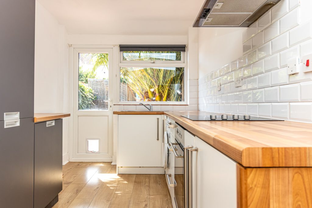 2 bedroom house Sold STC, Adair Road, Southsea, PO4 – photo 13