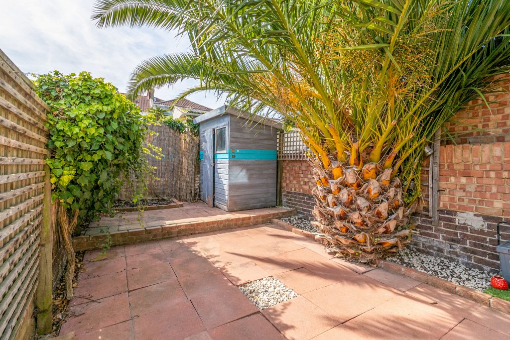 2 bedroom house Sold STC, Adair Road, Southsea, PO4 – photo 8