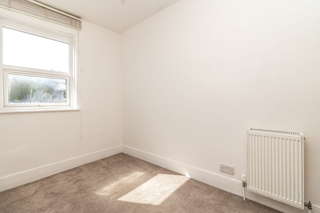 2 bedroom house Sold STC, Adair Road, Southsea, PO4 – photo 17