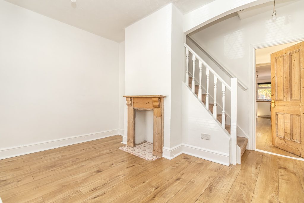 2 bedroom house Sold STC, Adair Road, Southsea, PO4 – photo 5