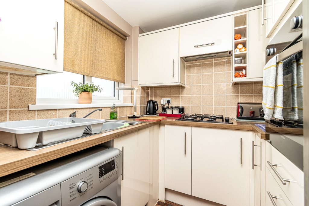 2 bedroom flat for sale, Victoria Road South, Southsea, PO5 – photo 14