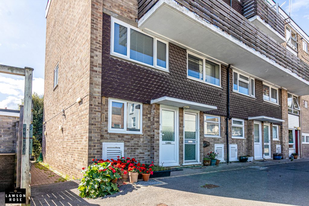 2 bedroom flat for sale, Victoria Road South, Southsea, PO5