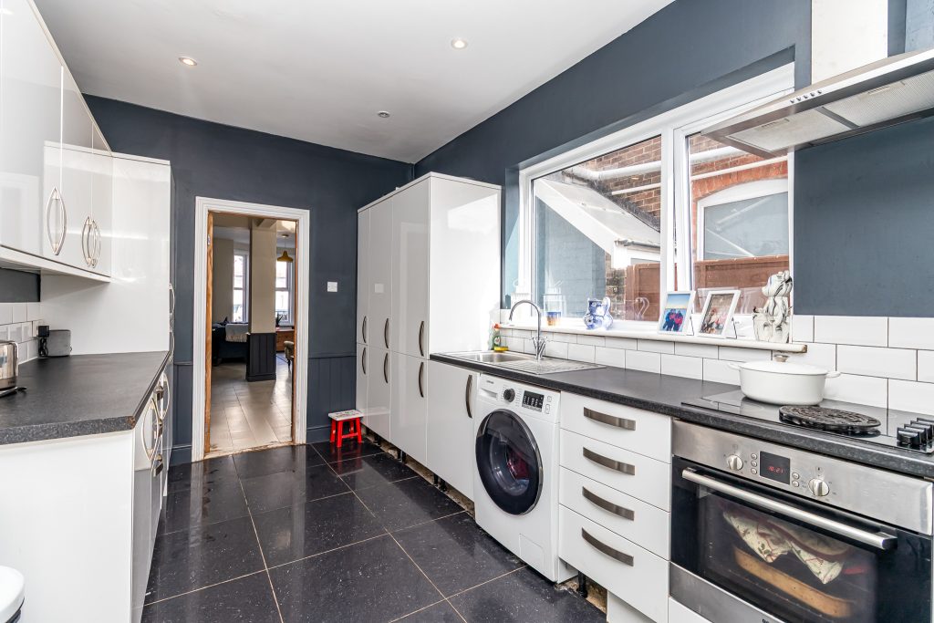 3 bedroom house for sale, Meon Road, Southsea, PO4 – photo 17