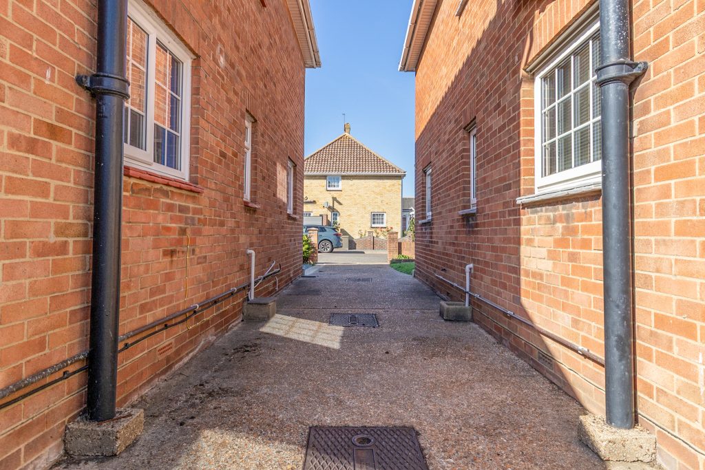 3 bedroom house for sale, Green Farm Gardens, Portsmouth, PO3 – photo 24