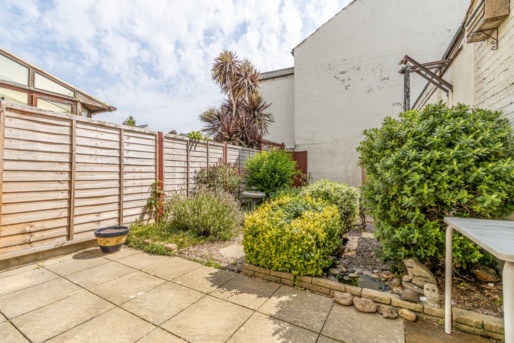 3 bedroom house for sale, Prince Albert Road, Southsea, PO4 – photo 2