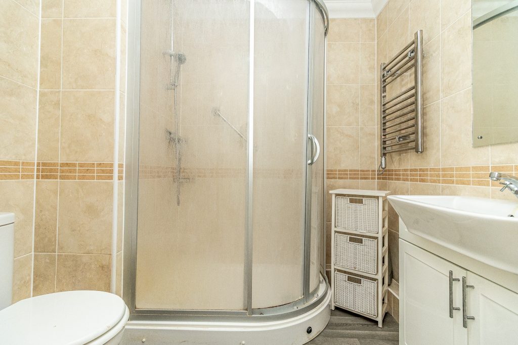 1 bedroom property Sold STC, Alverstone Road, Southsea, PO4 – photo 9