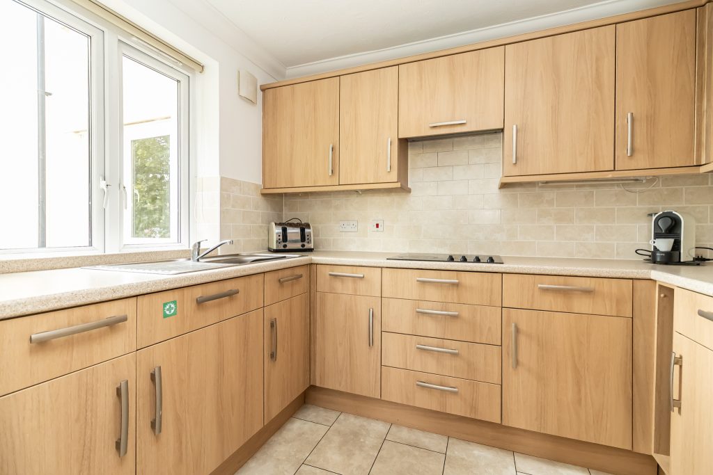 1 bedroom property Sold STC, Alverstone Road, Southsea, PO4 – photo 3