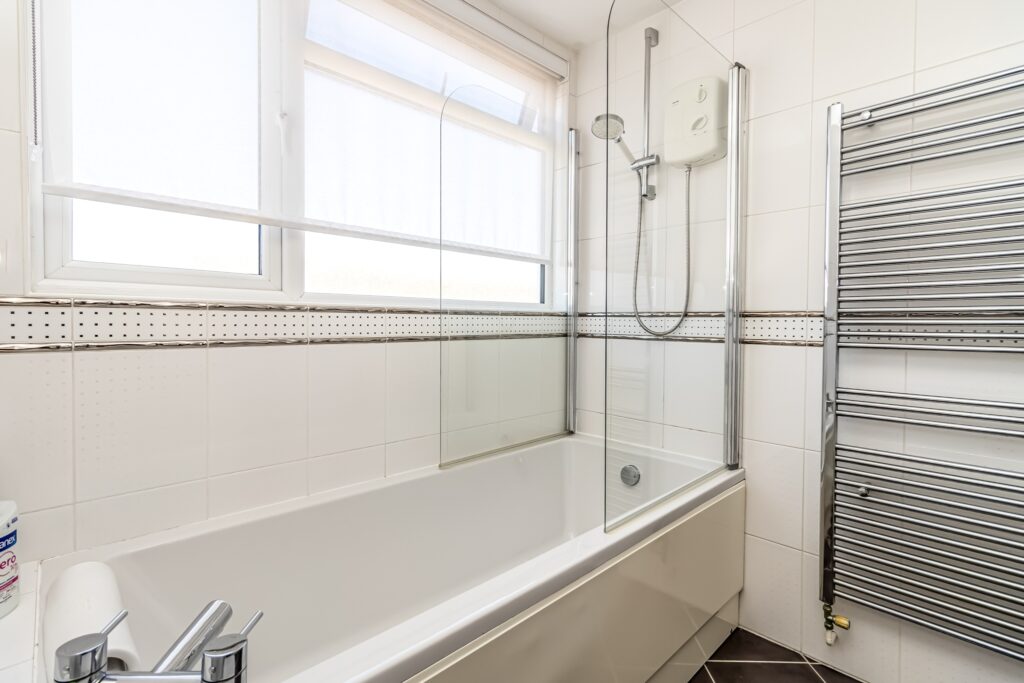 3 bedroom house Sold STC, Sanderling Road, Southsea, PO4 – photo 11