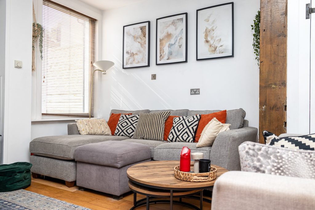 2 bedroom house Sold STC, Ward Road, Southsea, PO4 – photo 21