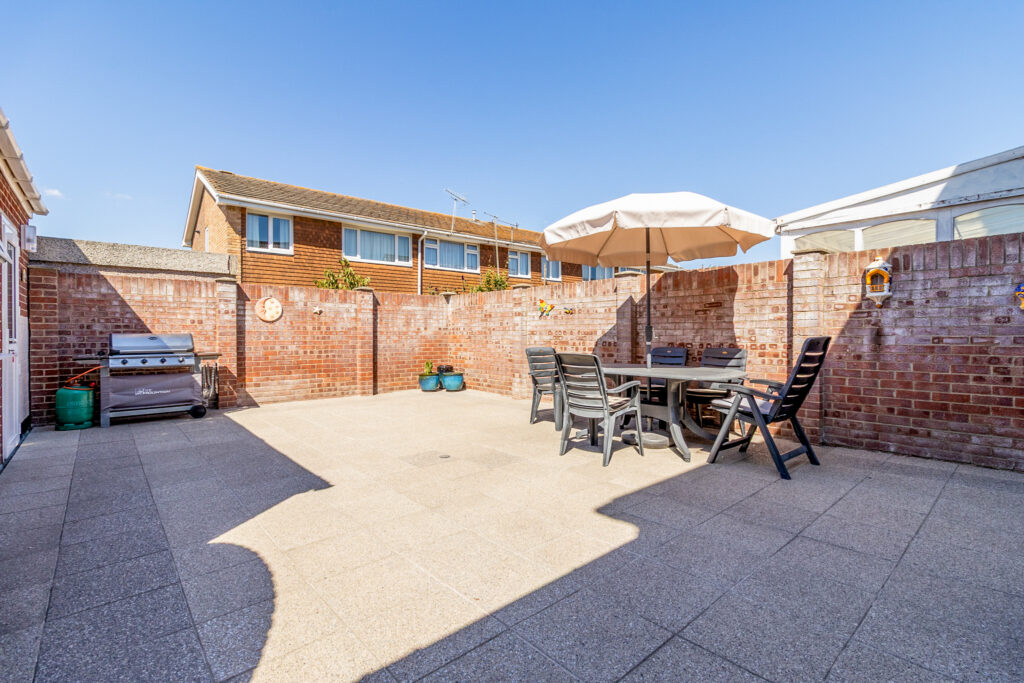 3 bedroom house Sold STC, Sanderling Road, Southsea, PO4 – photo 21