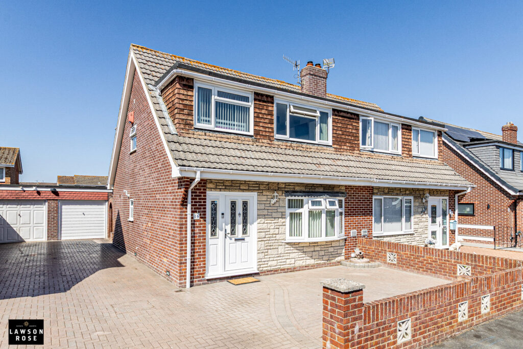 3 bedroom house Sold STC, Sanderling Road, Southsea, PO4