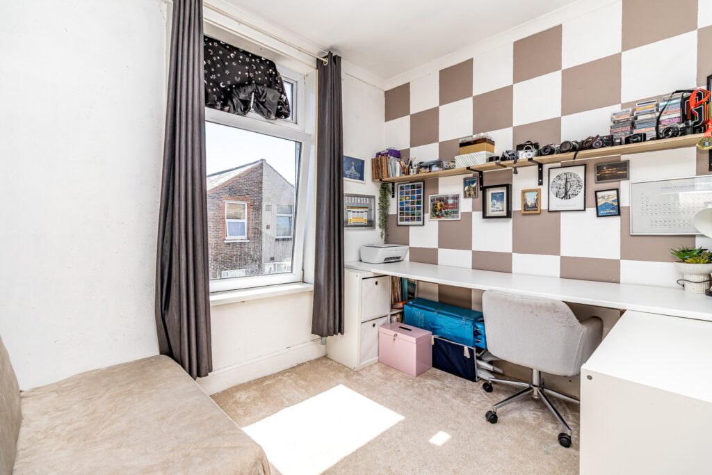 3 bedroom house for sale, Mafeking Road, Southsea, PO4 – photo 9