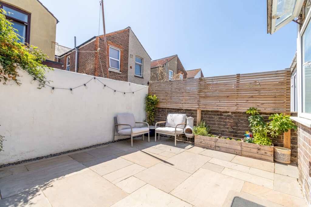 3 bedroom house for sale, Mafeking Road, Southsea, PO4 – photo 32