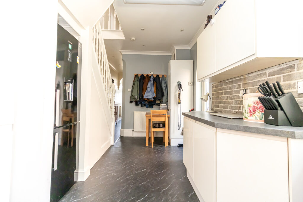 2 bedroom house for sale, North End Grove, Portsmouth, PO2 – photo 15