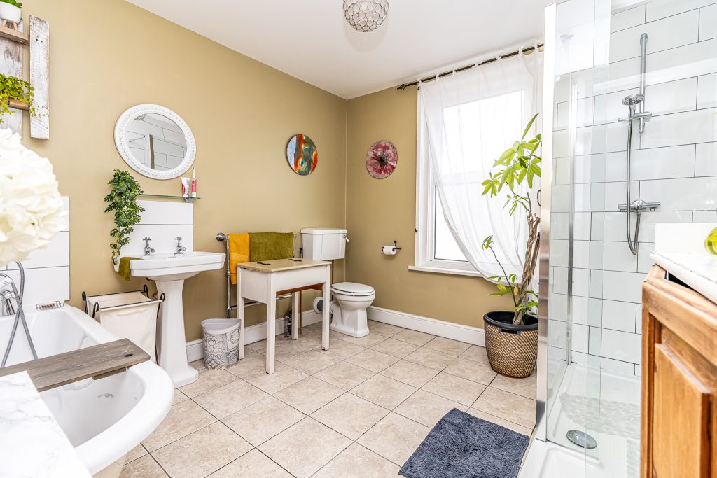 2 bedroom house Sold STC, Hollam Road, Southsea, PO4 – photo 10