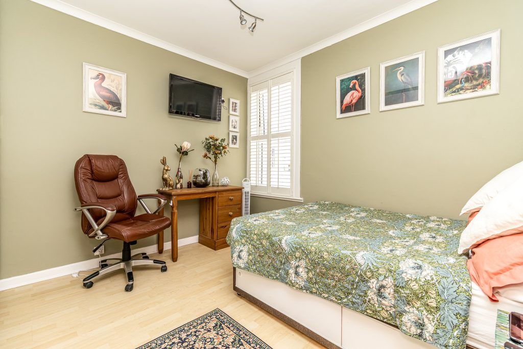 2 bedroom house Sold STC, Hollam Road, Southsea, PO4 – photo 12