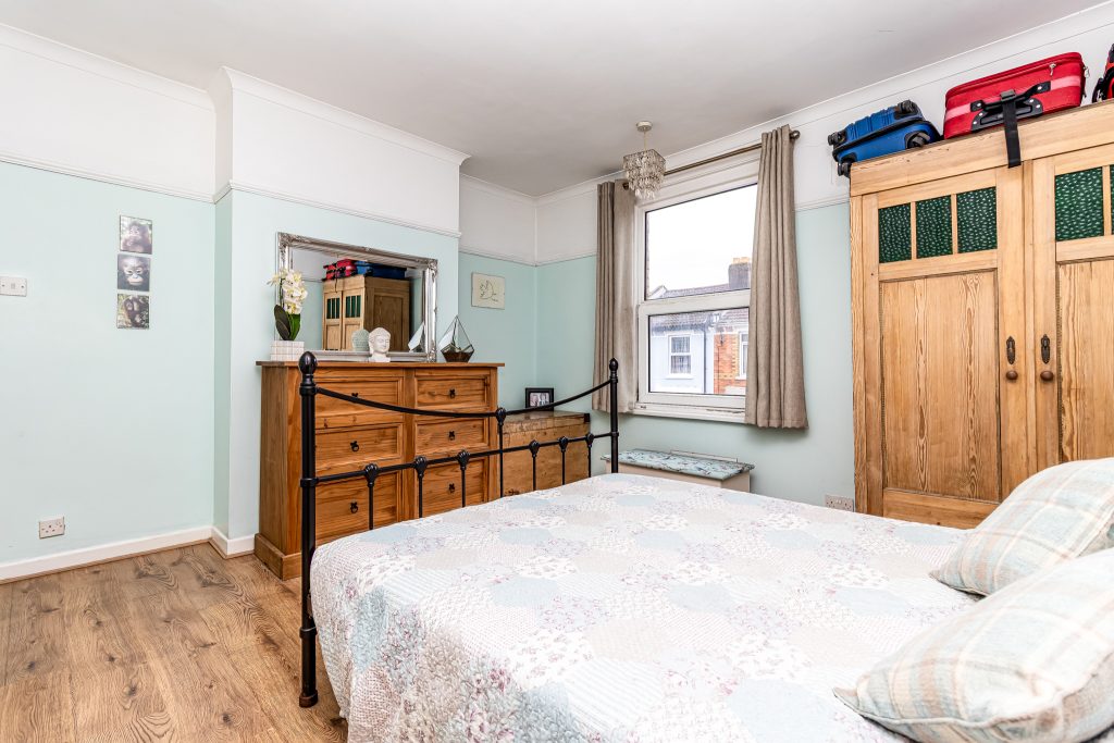 2 bedroom house Sold STC, Hollam Road, Southsea, PO4 – photo 14