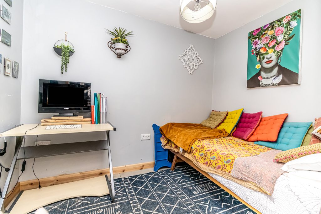 2 bedroom house Sold STC, Hollam Road, Southsea, PO4 – photo 26