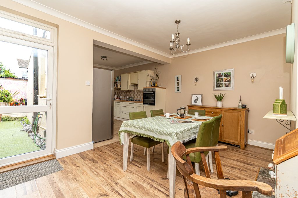 2 bedroom house Sold STC, Hollam Road, Southsea, PO4 – photo 22