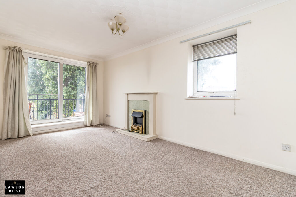 2 bedroom property for sale, Ferry Road, Southsea, PO4 – photo 2