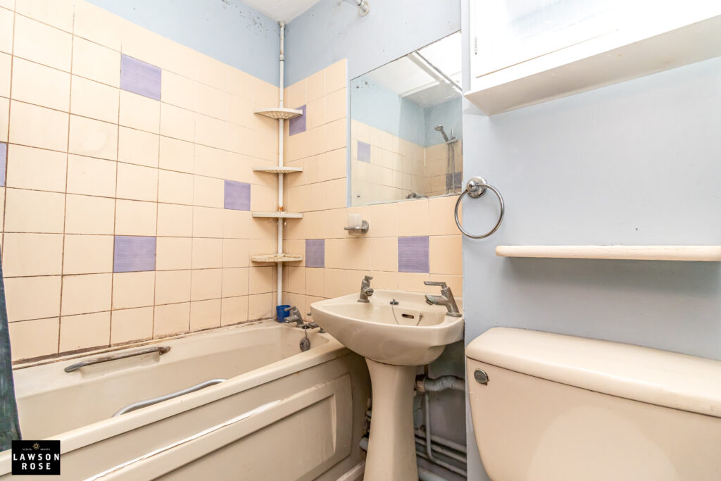 2 bedroom property for sale, Ferry Road, Southsea, PO4 – photo 8