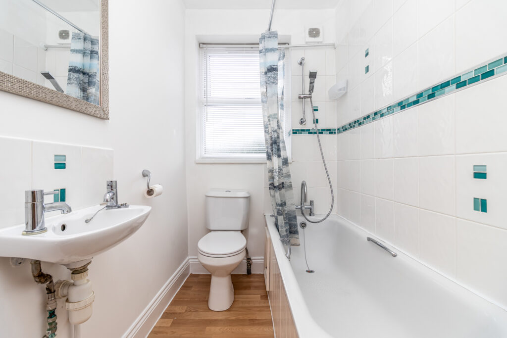 2 bedroom house Sold STC, Reginald Road, Southsea, PO4 – photo 8