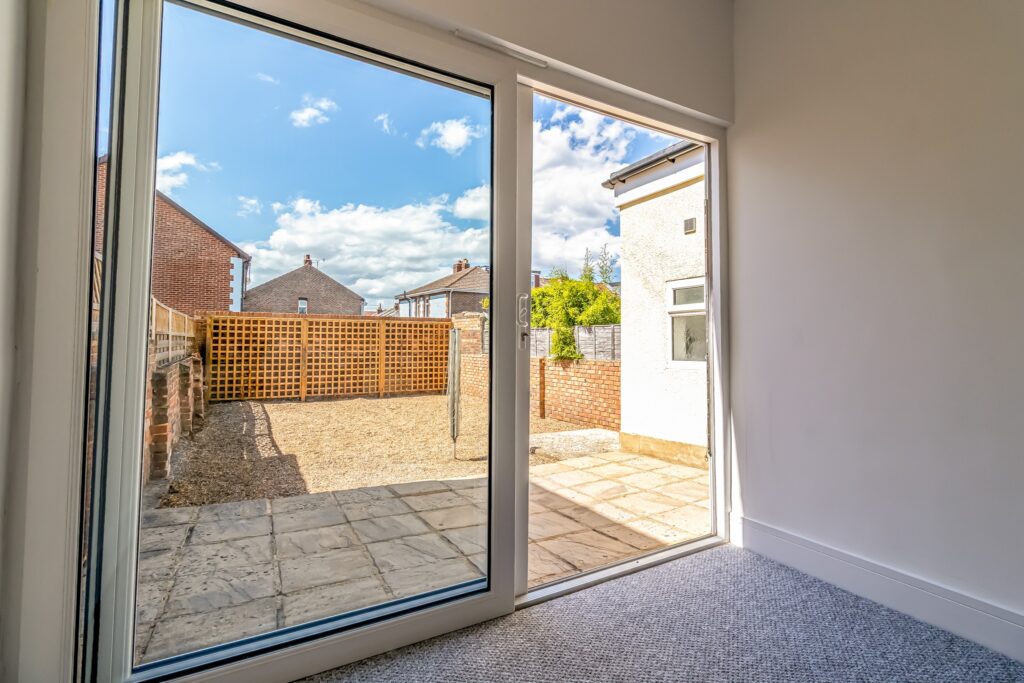 3 bedroom house Sold STC, Winter Road, Southsea, PO4 – photo 8