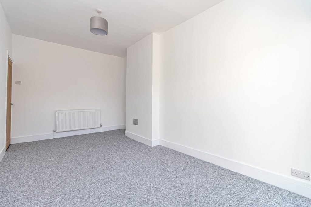 3 bedroom house Sold STC, Winter Road, Southsea, PO4 – photo 12
