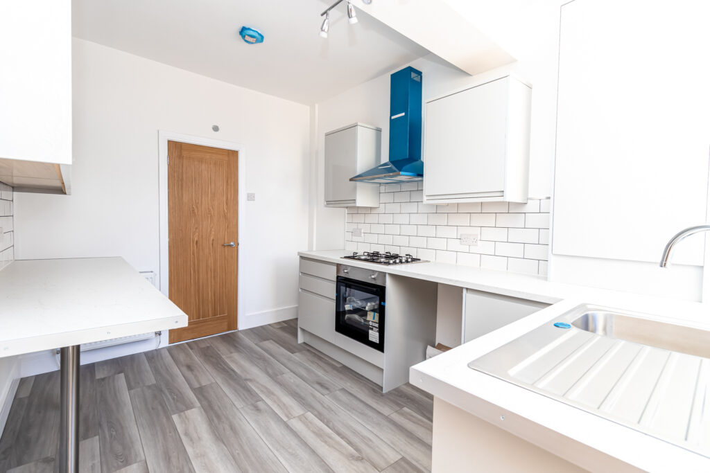 3 bedroom house Sold STC, Winter Road, Southsea, PO4 – photo 27