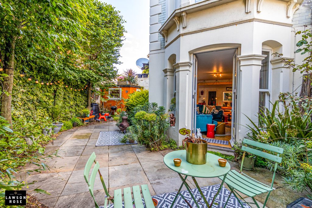 2 bedroom property Sold STC, Alhambra Road, Southsea, PO4