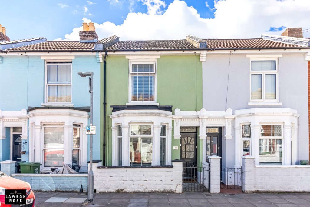 3 bedroom house Sold STC, Westfield Road, Southsea, PO4