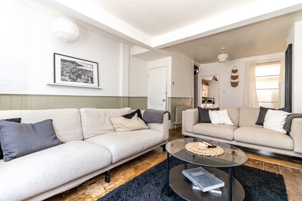 2 bedroom house Sold STC, Brompton Road, Southsea, PO4 – photo 5